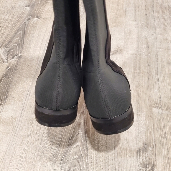 NEW Enzo Angiolini Marala Black Faux Suede Boots - Picture 4 of 6